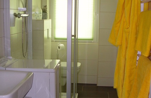 Grimma Appartement | Quiet and central - vacation apartment with plenty of space and garden view
