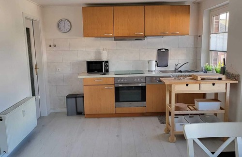Friedeburg Appartement | Quiet and centrally located apartment (approx. 80m/2) Friedeburg "The gateway to the North Sea"