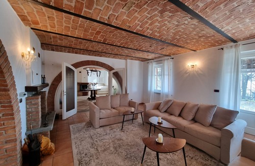 Mombercelli Villa | Quiet and charming location w / pool among the hills of the Monferrato area