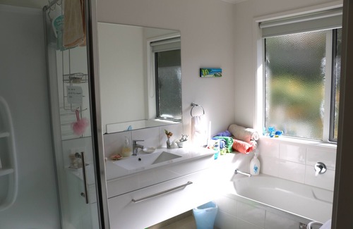 Greerton Maison | Quiet and Comfortable Main House Room with Shared Lounge