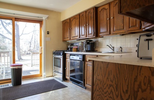Columbia Maison | Quiet and Comfortable 2BR House 1mile to MIZZOU and Downtown!