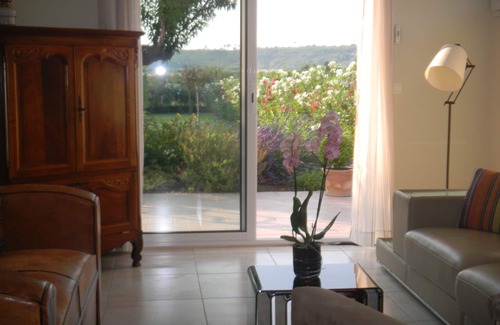 Combas Villa | Villa calme et confortable pour 7 personnes