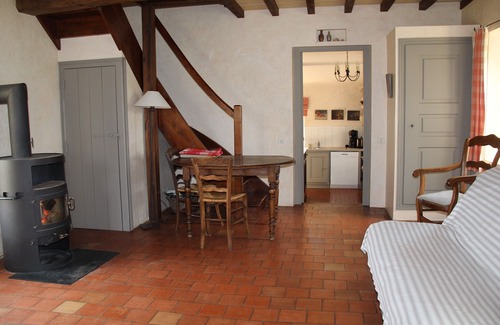 Champagny-sous-Uxelles Maison | Maison independante , calme ,Cluny, Tournus, route des vins, voie verte, velos
