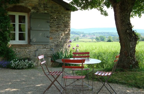 Champagny-sous-Uxelles Maison | Maison independante , calme ,Cluny, Tournus, route des vins, voie verte, velos