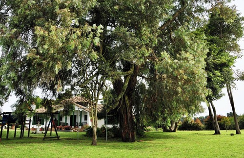 El Rosal Cottage | Quiet and green rural house 50 min from Bogota (pet friendly)