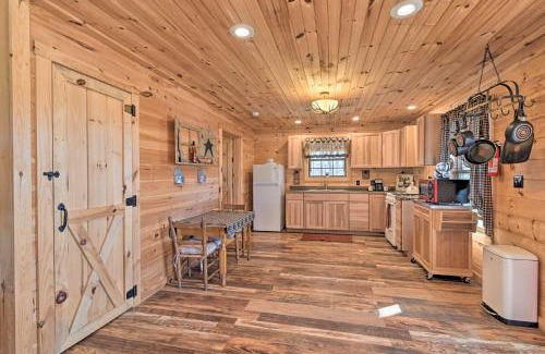 Berea Maison | Quiet and Secluded Berea Cabin on 70-Acre Farm!