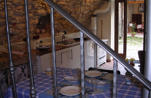 Costermano Appartement | Studio calme et spacieux dans un cadre verdoyant et ensoleillé