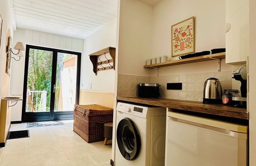 Menotey Appartement | Quiet and warm gîte, ideal for families or 2 couples, with patio and BBQ