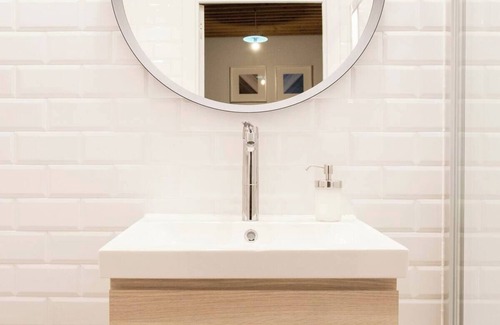 Chamberi Appartement | Quiet and well communicated!