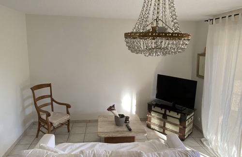 Saint-Paul-les-Dax Appartement | Appartement calme avec piscine à 5 minutes du lac
