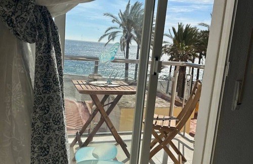 Torrenueva Appartement | Quiet apartment on the beach