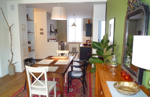 Centre Appartement | Appartement calme plein centre ville avec grand jardin arboré