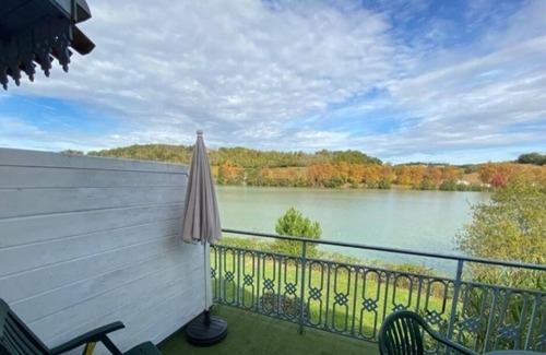 Marciac Appartement | Quiet apartment facing the lake