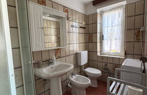 Colle D'orano Appartement | Quiet apartment in front of Corsica