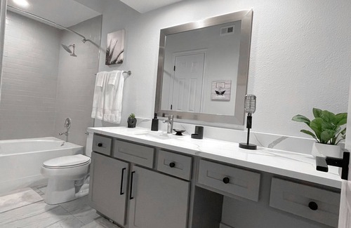 Braeswood Place Appartement | Quiet Apartment Perfect for couples or small group trips! Perfect for relaxation