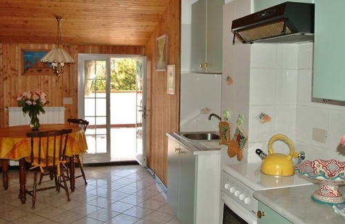 Vasia Appartement | Appartement calme avec une très grande terrasse sur le toit, vue mer, internet