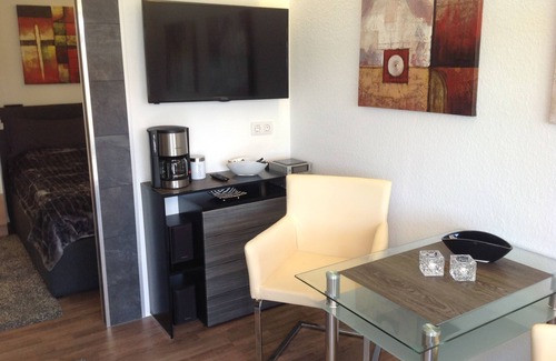 Garz/Rugen Appartement | Appartement calme avec terrasse et vue sur l'eau