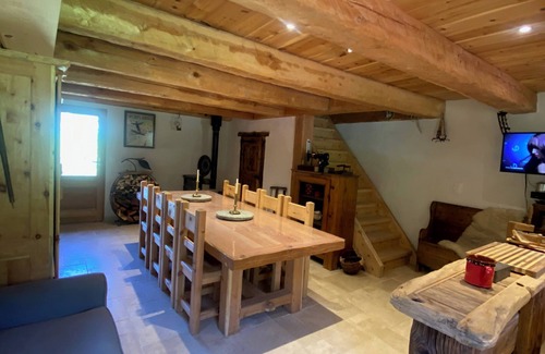 Les Sagnieres Chalet De Ski | Quiet, authentic chalet in the heart of the Queyras, ideal for a truly relaxing break