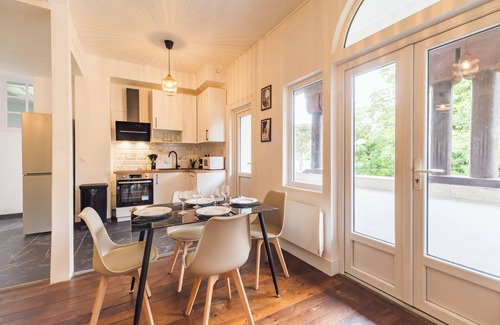 Guingamp Appartement | Quiet balcony, close to train station Hotel Lefort