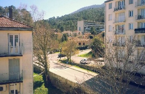 Corte Appartement | Appartement calme, lumineux, et spacieux à Corte