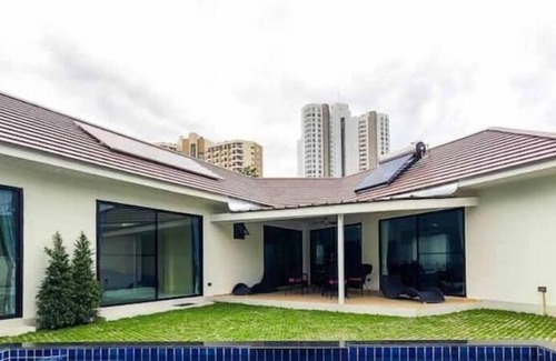 Wat Ket Maison | Quiet Bungalow in the City!
