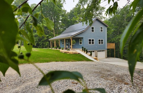 Fresno Cabine | Quiet cabin 30 min from wineries, restaurants, Sugar Creek & Walnut Creek.