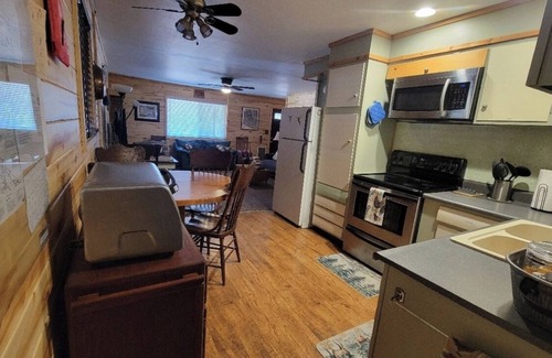 Payson Cabine | Quiet cabin nestled under Mogollon Rim