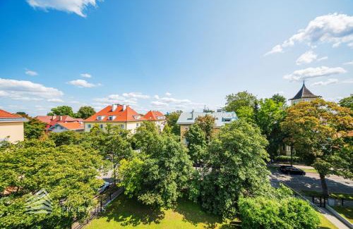 Wahring Appartement | Quiet city oasis for up to 5 guests