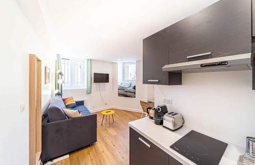 Sainte-Foy-les-Lyon Appartement | Studio Calme & Confortable | Proche Lyon | Sainte-Foy-lès-Lyon