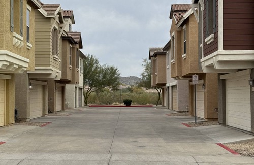 Tramonto Copropriété | Quiet, Comfortable, & Convenient North Phoenix Condo!