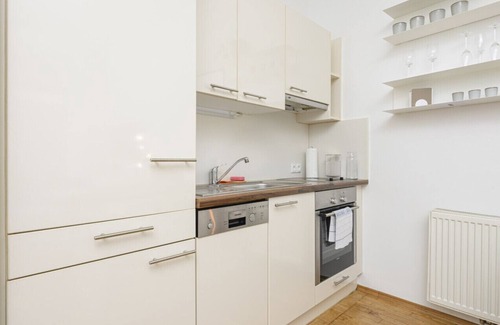 Hutteldorf Appartement | Quiet & Comfortable Studio Apartment in Vienna