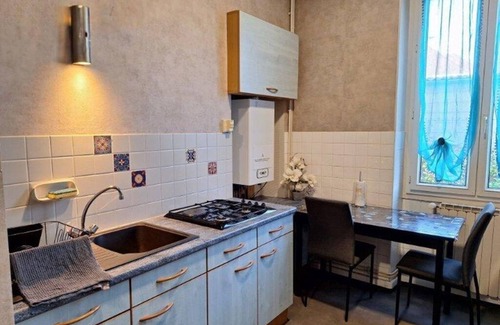 Le Creusot Appartement | T2 calme et confortable - proches commodités, entreprises et parc des combes