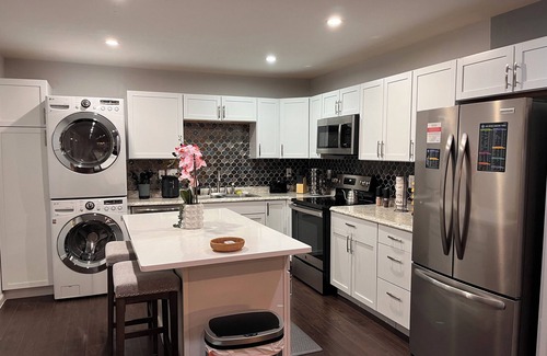Dallas Copropriété | Quiet Condo King Bed Pool Views