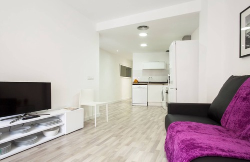 Sants-Badal Appartement | Quiet & cosy apartment up to 5