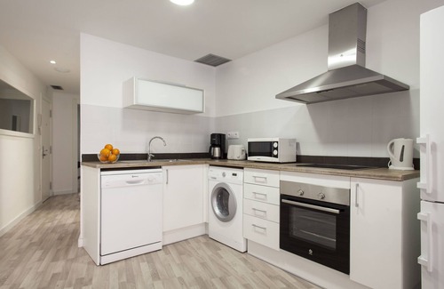Sants-Badal Appartement | Quiet & cosy apartment up to 5