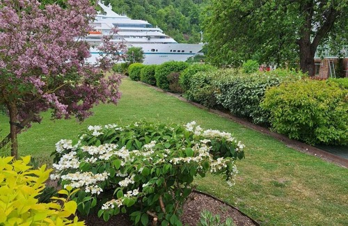 Jumieges Cottage | Quiet cottage in the heart of the loops of the Seine overlooking the Seine.