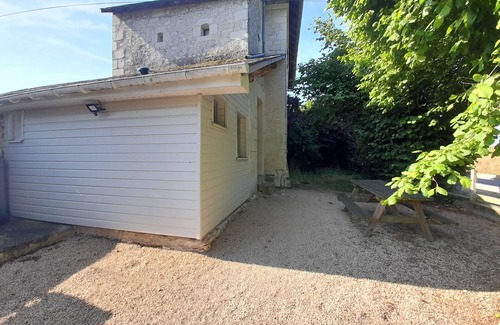 La Roche-Posay Maison | Gîte au calme avec jardin et WIFI à La Roche-Posay