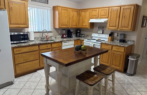 Anthem Maison | Quiet Country Casita on Horse Property in Desert Hills.