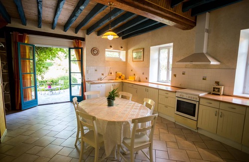Parce Cottage | Gîte en campagne au calme, grand jardin, jeux enfants, belles ballades, pêche.