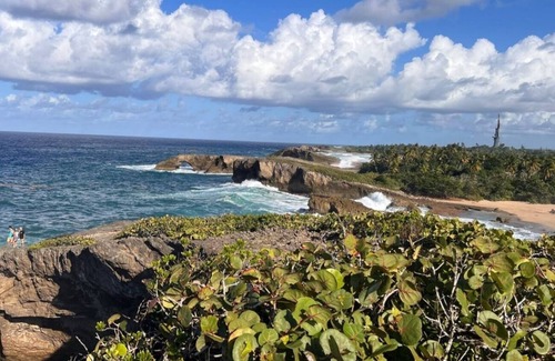 Jarealito Appartement | Quiet cozy 1 bedroom 1 bathroom just 2 blocks from beautiful beaches!