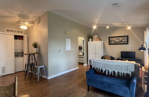 Bettendorf Copropriété | Quiet & Cozy Pet-Friendly Condo with Pool & Garage