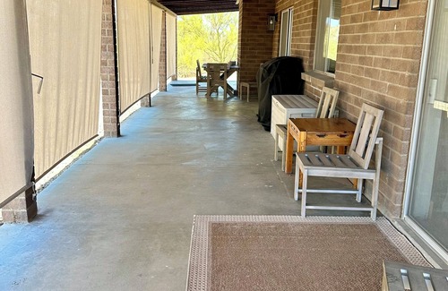 Tucson Maison | Quiet desert retreat with sunset views and dark skies. 10 minutes from I-10.