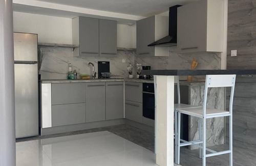 Longvic Maison | Quiet duplex with terrace 3min from Dijon + ring road. Ideal for professionals on the move