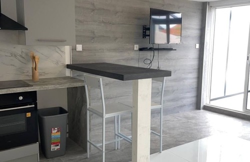Longvic Maison | Quiet duplex with terrace 3min from Dijon + ring road. Ideal for professionals on the move