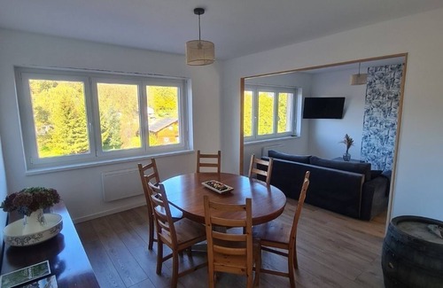 Troisfontaines Appartement | Appartement F4 calme