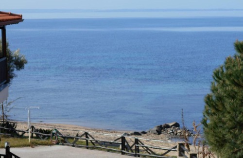 Psakoudia Appartement | Quiet family apt, 10m from the beach