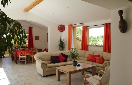 Saint-Mathieu-de-Treviers Villa | Villa avec piscine privative, idéale pour séjours familiaux.