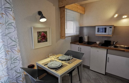 Blagnac Appartement | Appartement calme et chaleureux - Parking privé - Proche tramway et aéroport