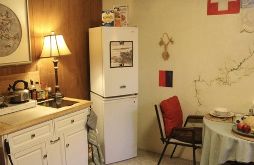 Southeast Maison | Quiet Getaway with easy access downtown
