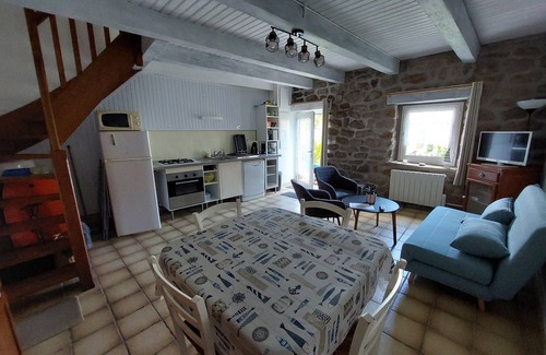Tregunc Maison | Gîte calme dans ancien corps de ferme, à 10 minutes des plages à pied